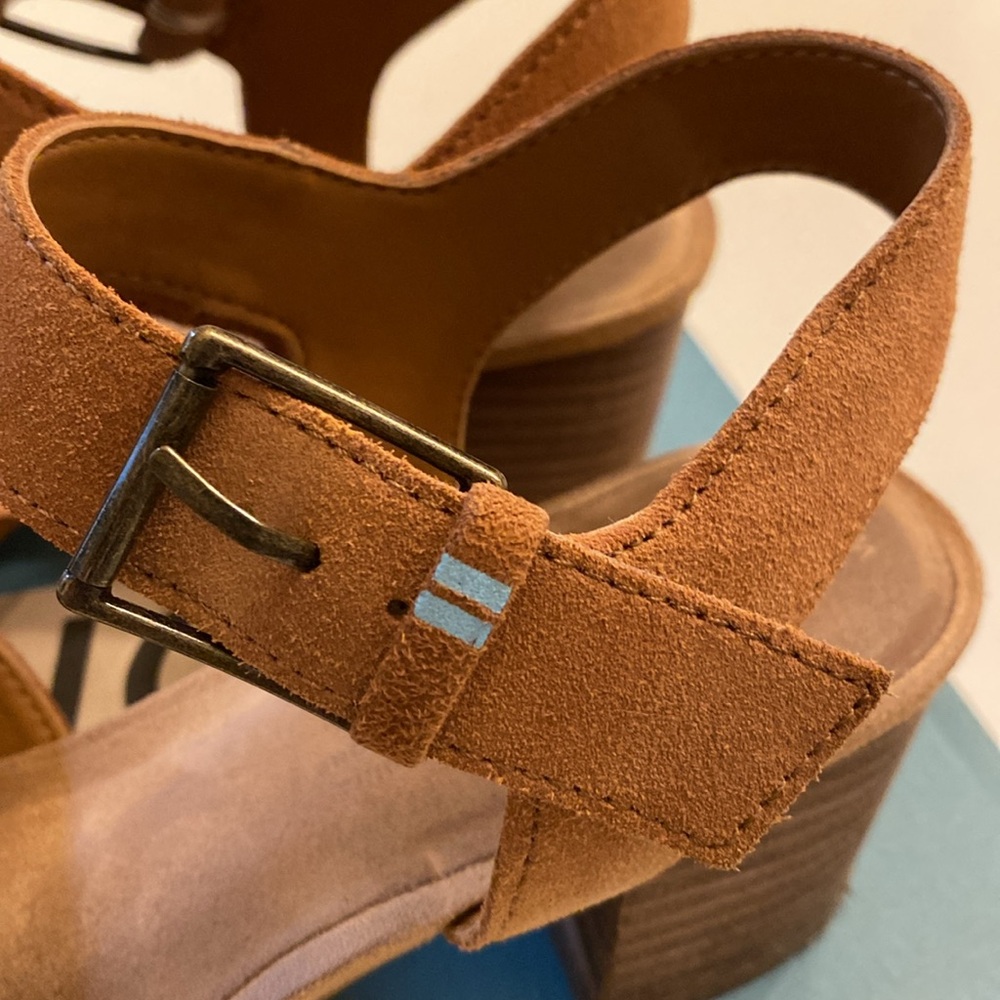 Toms | Estella | Tan Leather/Suede Block Heel Sandals - Picture 10 of 15